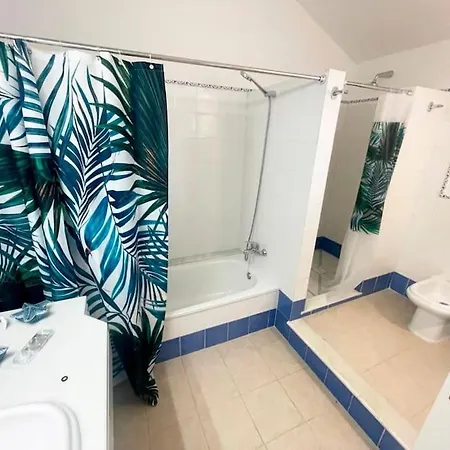 Atico Duplex Con Vistas Al Golf דירה